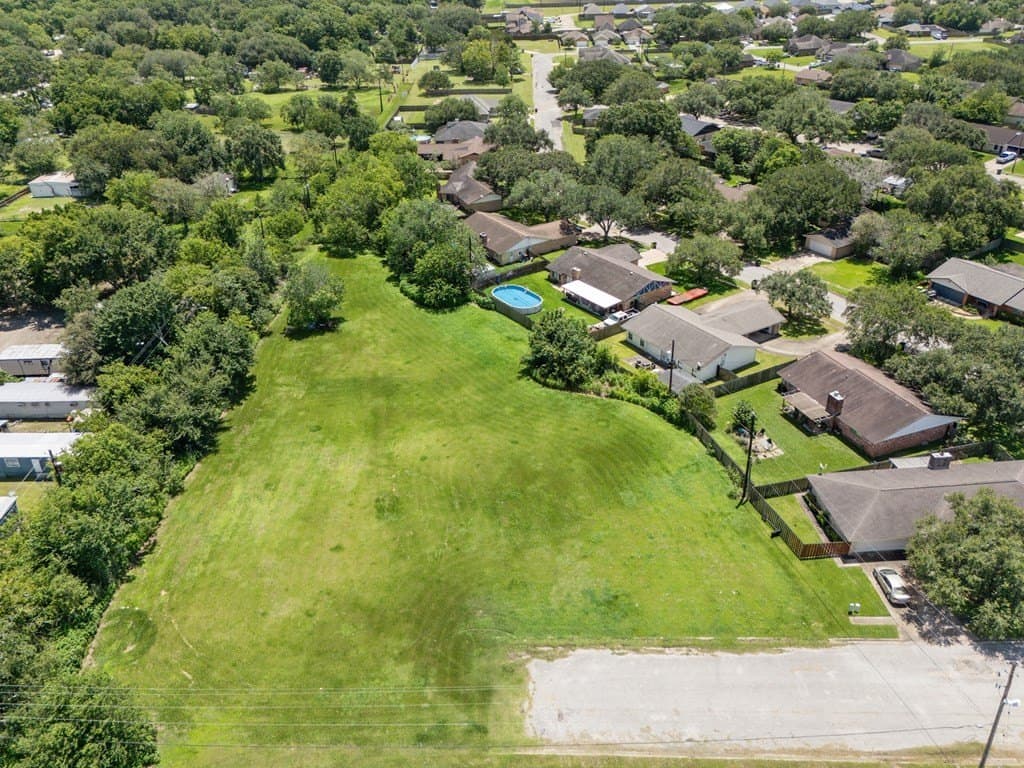 1.4 acres in Bay City County gallery image 2