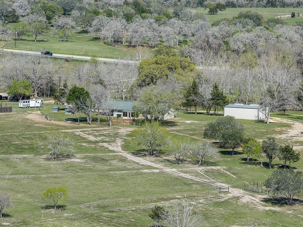 22.65 acres in Lavaca County gallery image 4