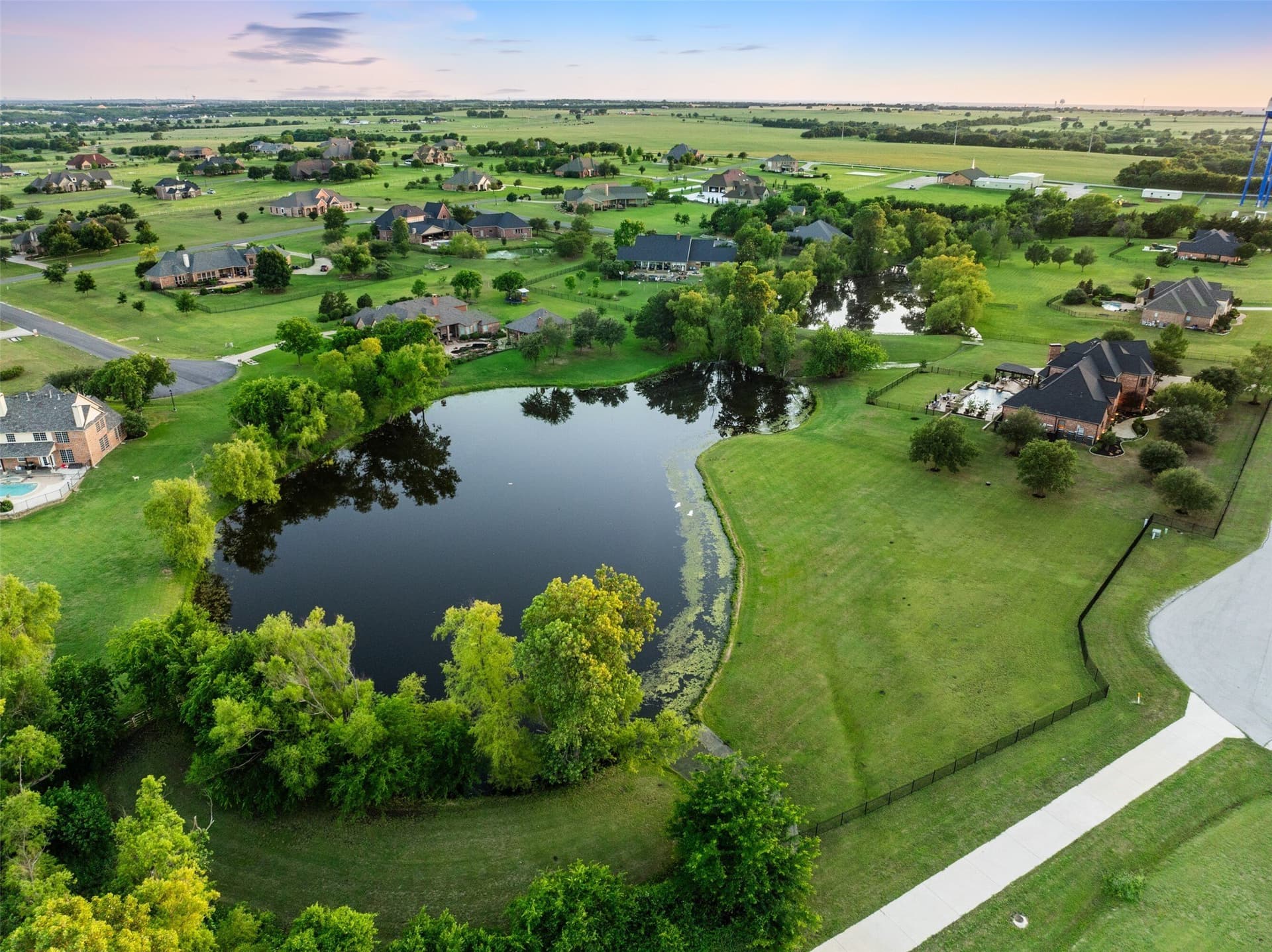 2.15 acres in Collin County gallery image 3