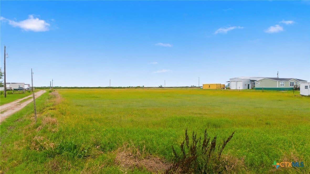 3.39 acres in Victoria County gallery image 4