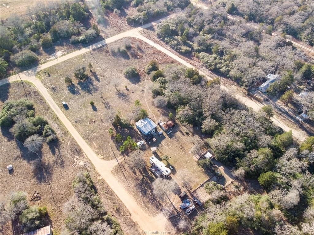 0.28 acres in Burleson County - photo 2