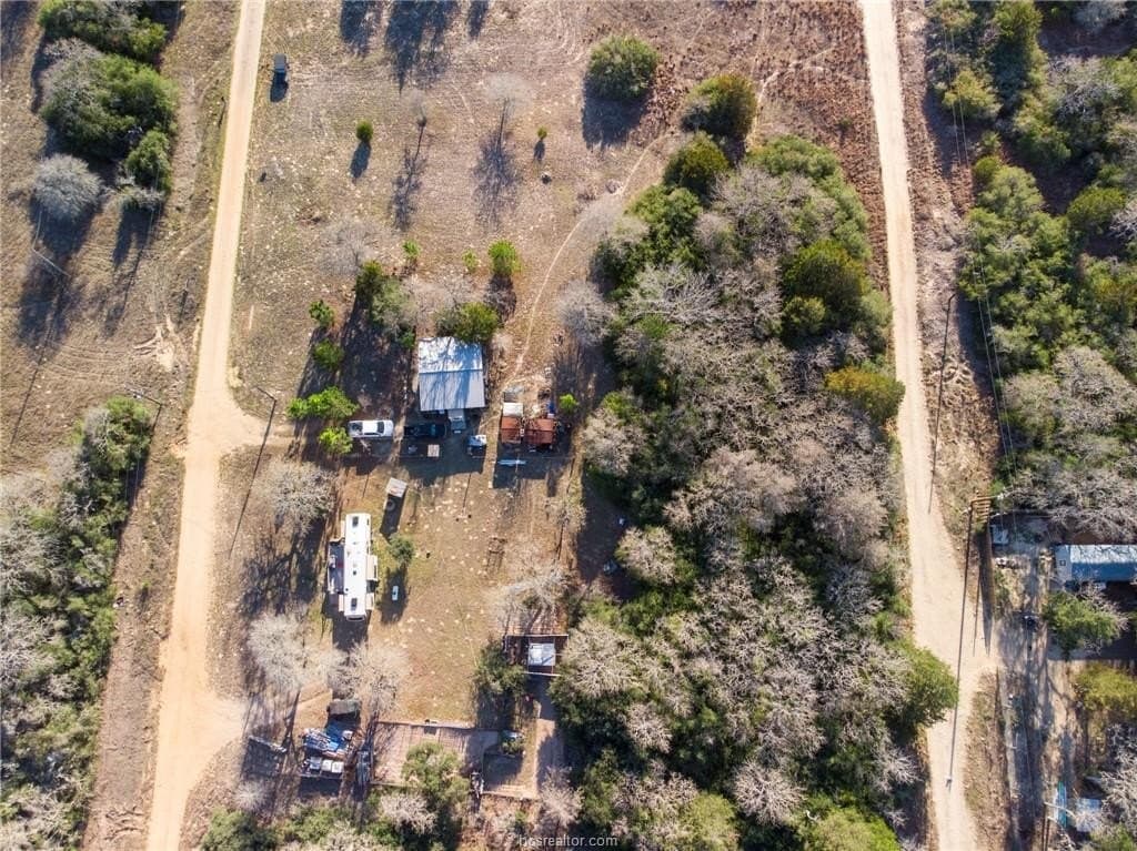 0.28 acres in Burleson County - photo 9