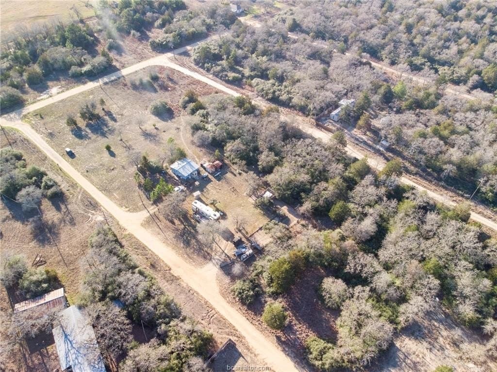 0.28 acres in Burleson County - photo 3