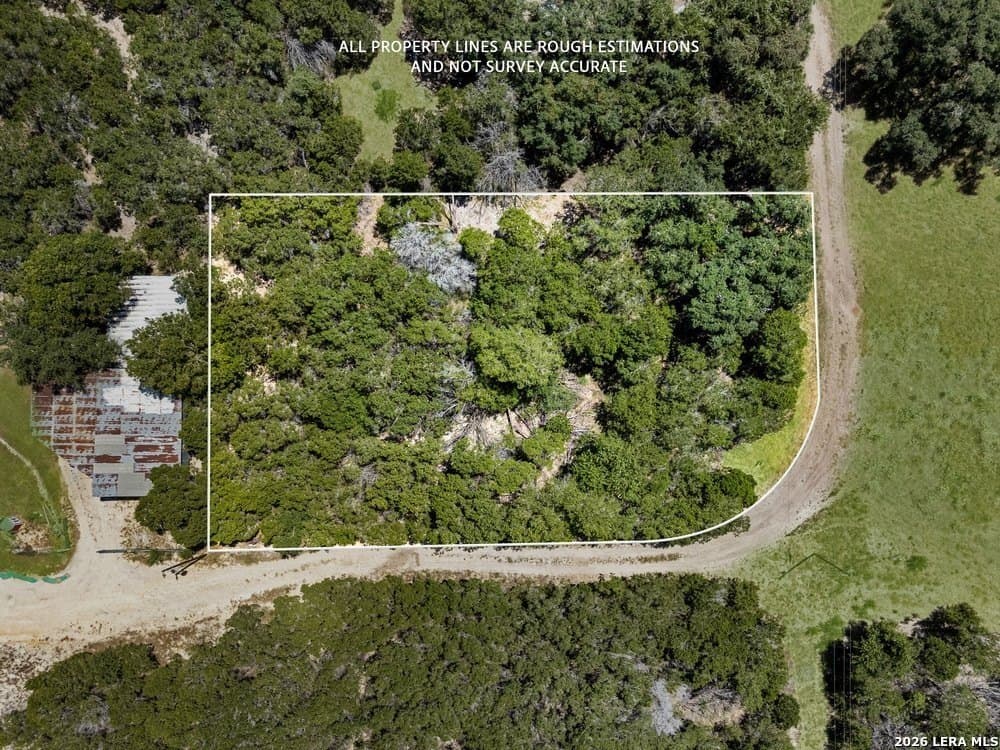 0.36 acres in Bandera County - photo 2