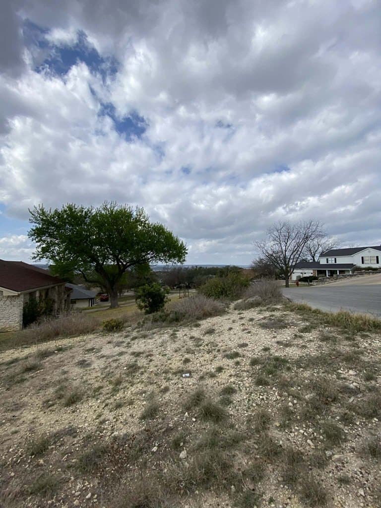 0.32 acres in Kerr County - photo 2