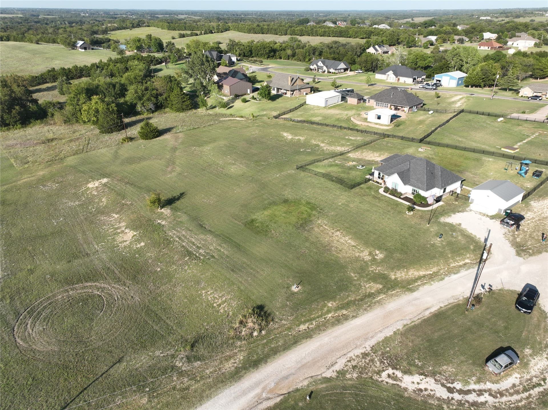 1.03 acres in Grayson County gallery image 4