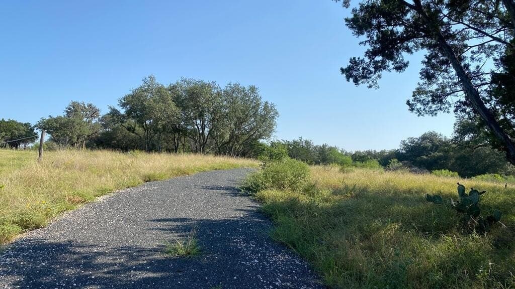 5.3 acres in Real County - photo 9