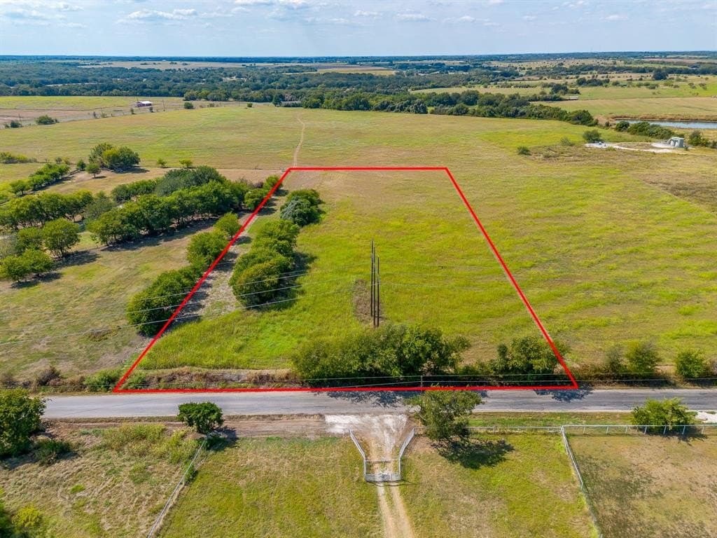 3.39 acres in Johnson County