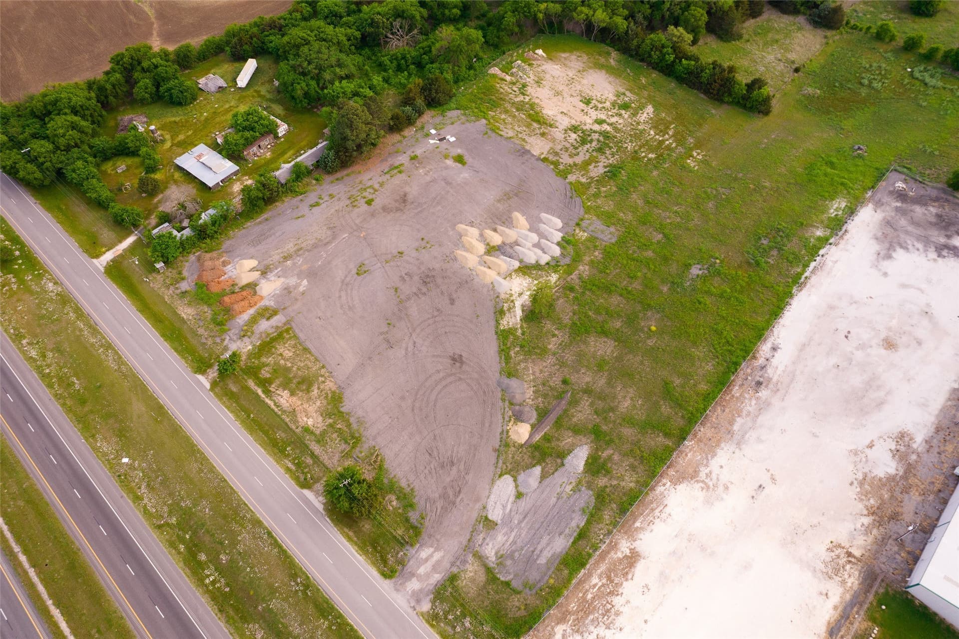 2.07 acres in Johnson County gallery image 4