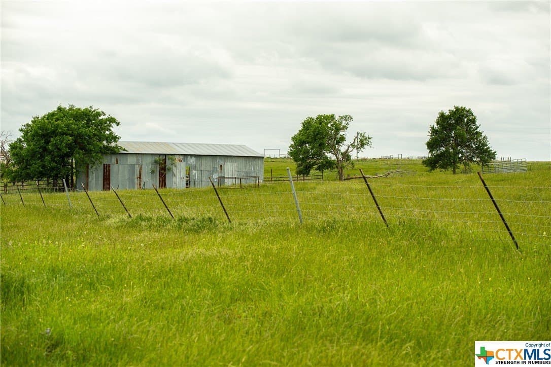 83.23 acres in Williamson County gallery image 3