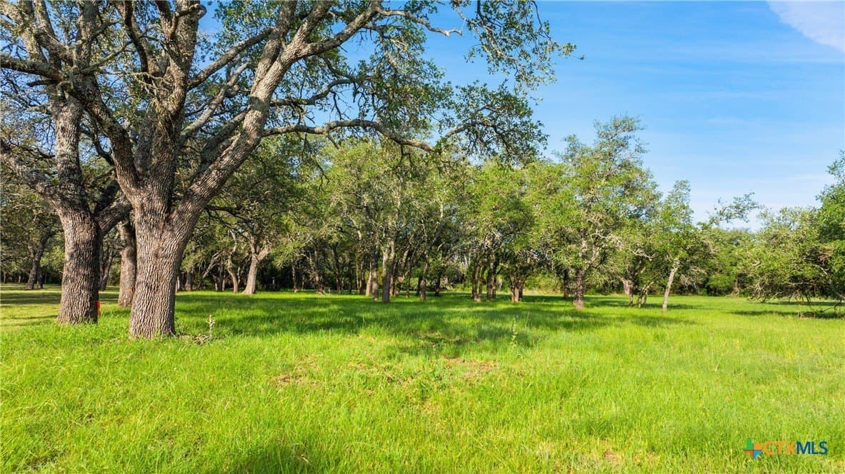 3.38 acres in Blanco County