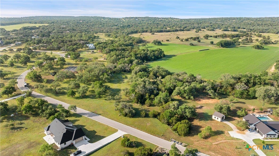 3.38 acres in Blanco County gallery image 4