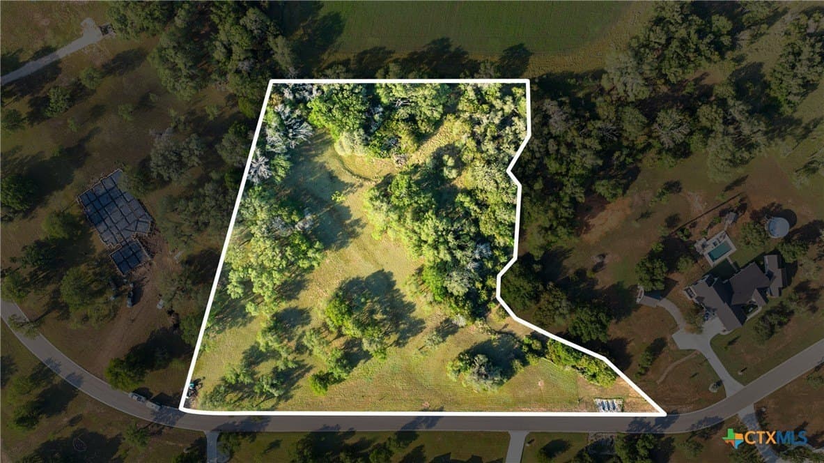 3.38 acres in Blanco County gallery image 2