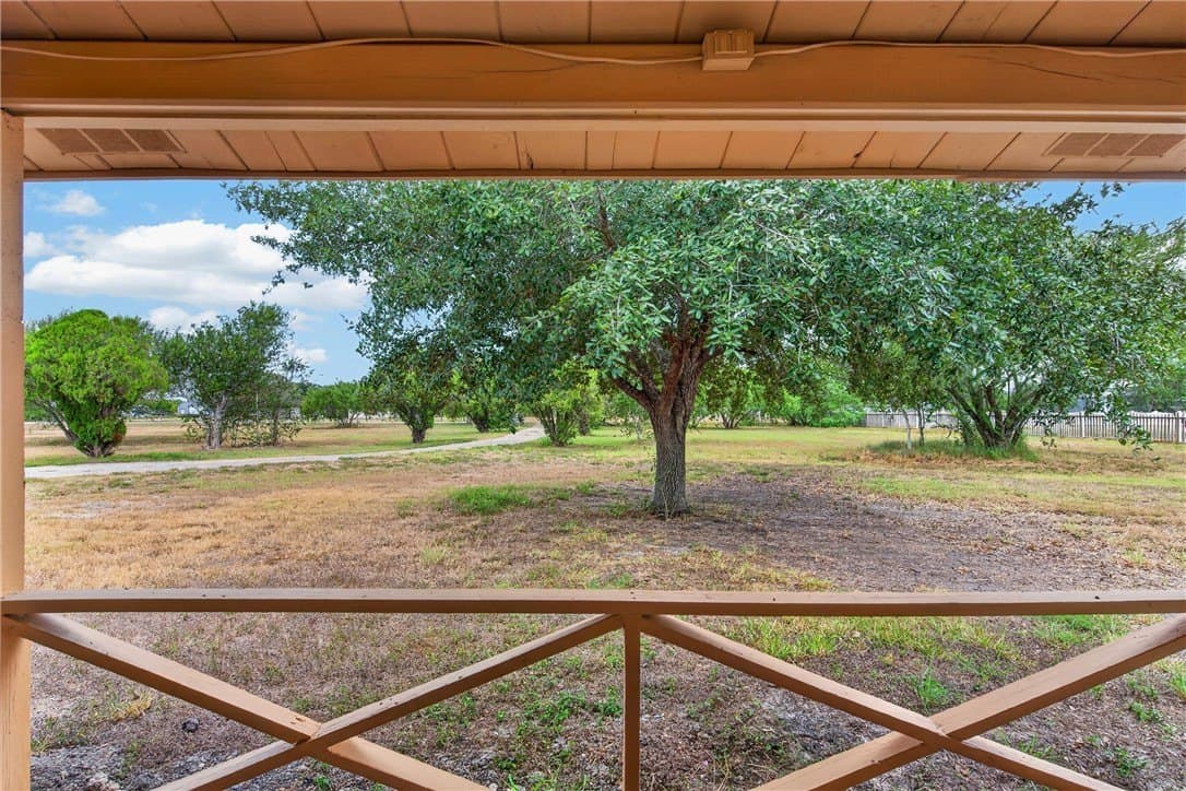 100,000 acres in Nueces County - photo 8