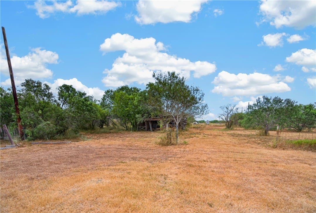 100,000 acres in Nueces County - photo 29