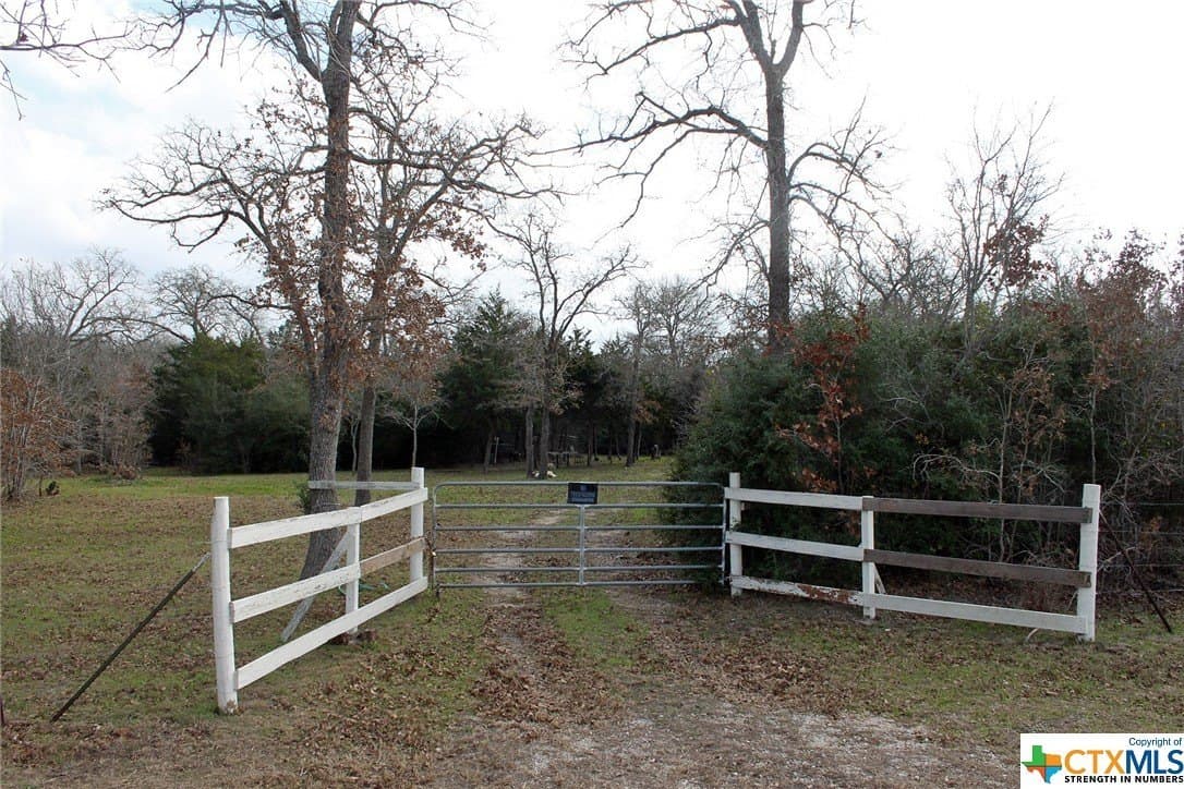 5.62 acres in Caldwell County