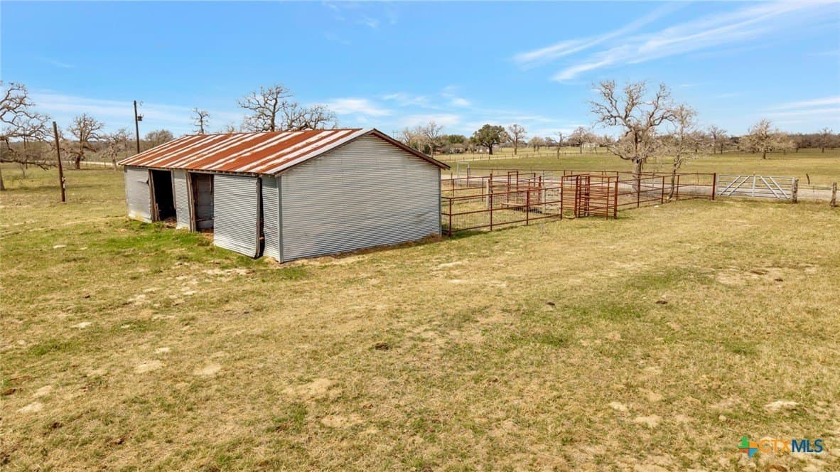 63.46 acres in Goliad County - photo 11