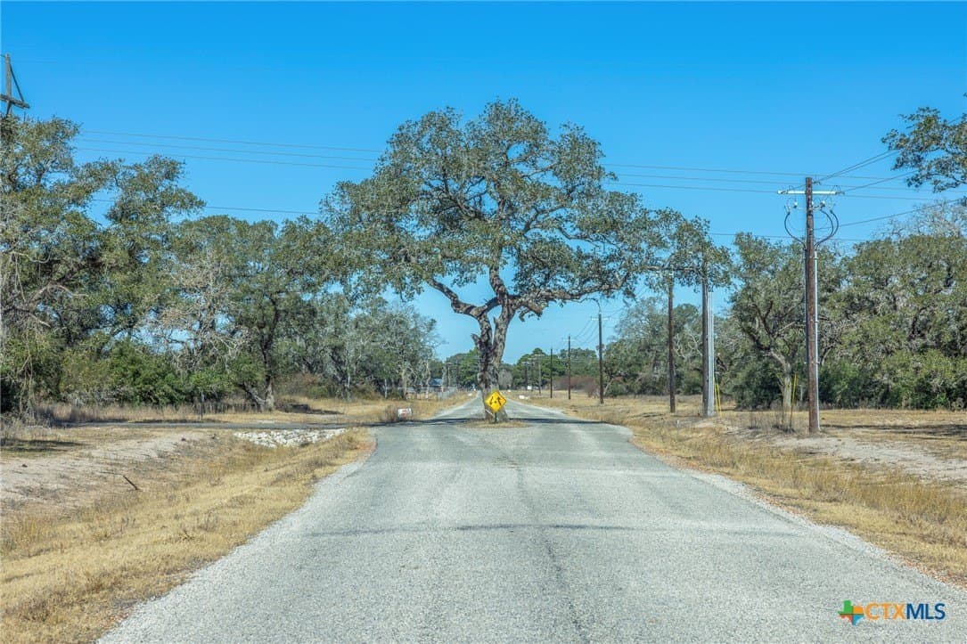 5.53 acres in Victoria County - photo 16