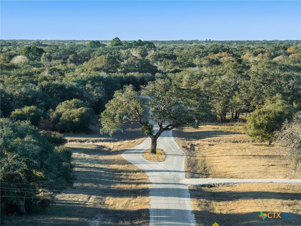 5.53 acres in Victoria County - photo 18