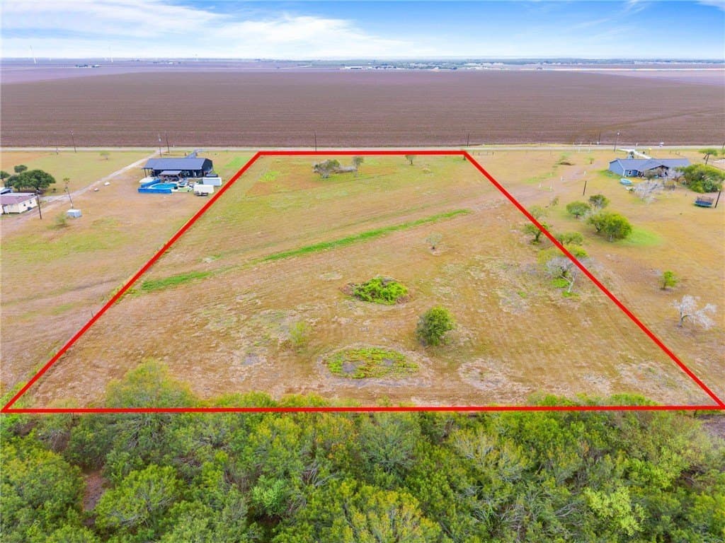 5 acres in San Patricio County - photo 10