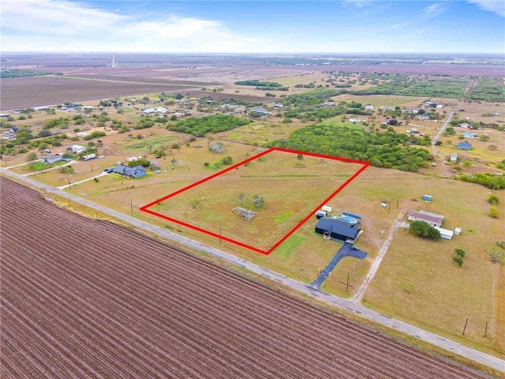 5 acres in San Patricio County - photo 11