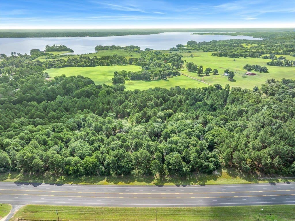 26.65 acres in Henderson County gallery image 3
