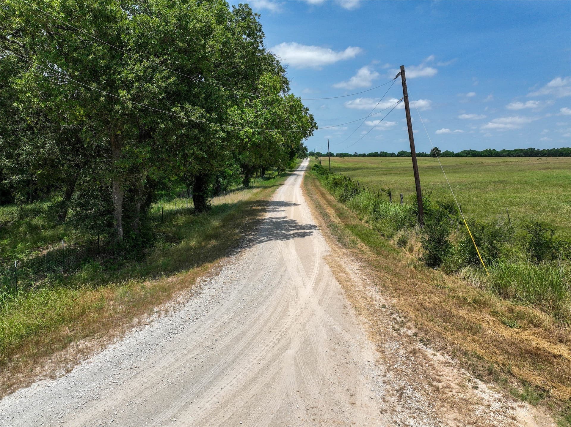 10 acres in Falls County - photo 3