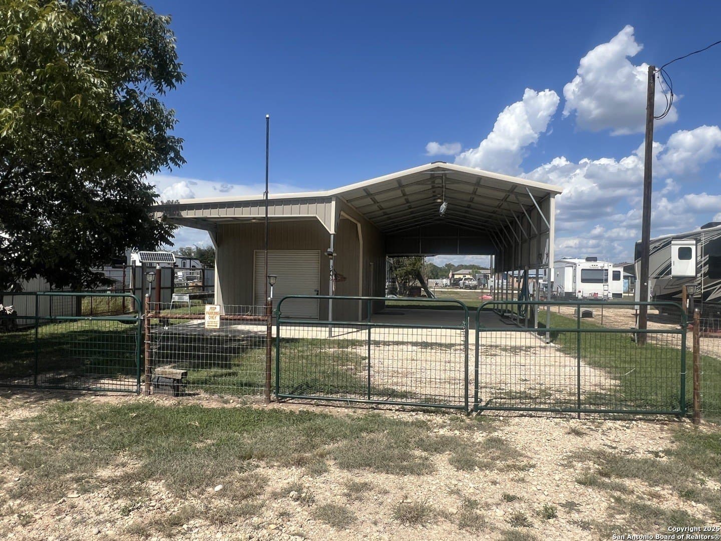 0.12 acres in Bandera County - photo 3