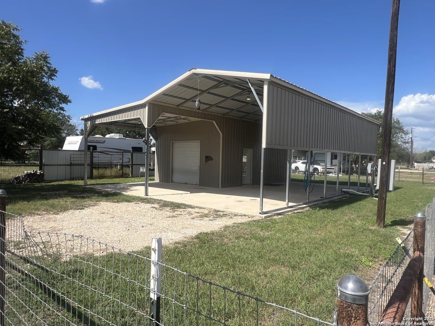 0.12 acres in Bandera County - photo 5