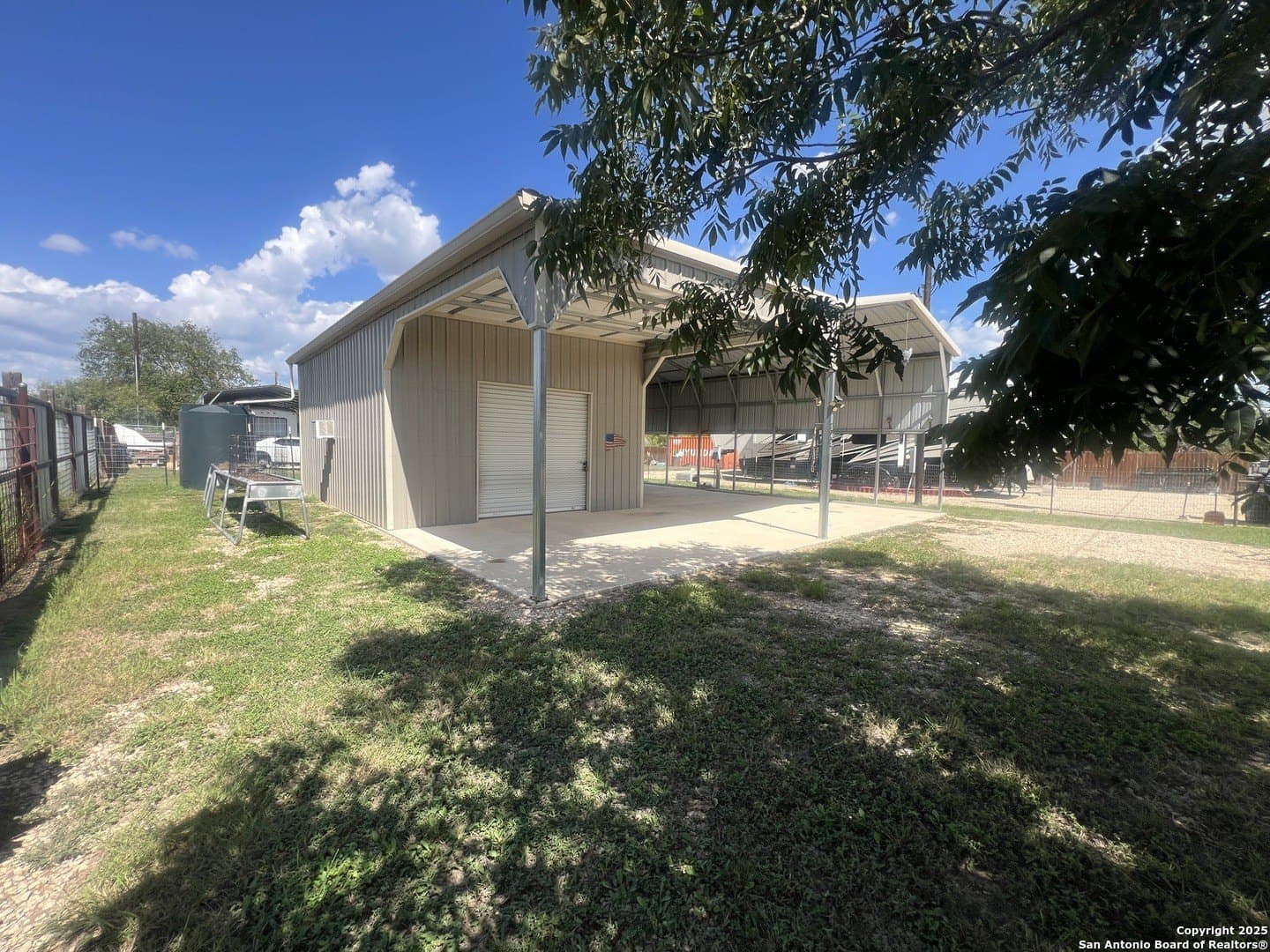 0.12 acres in Bandera County - photo 8