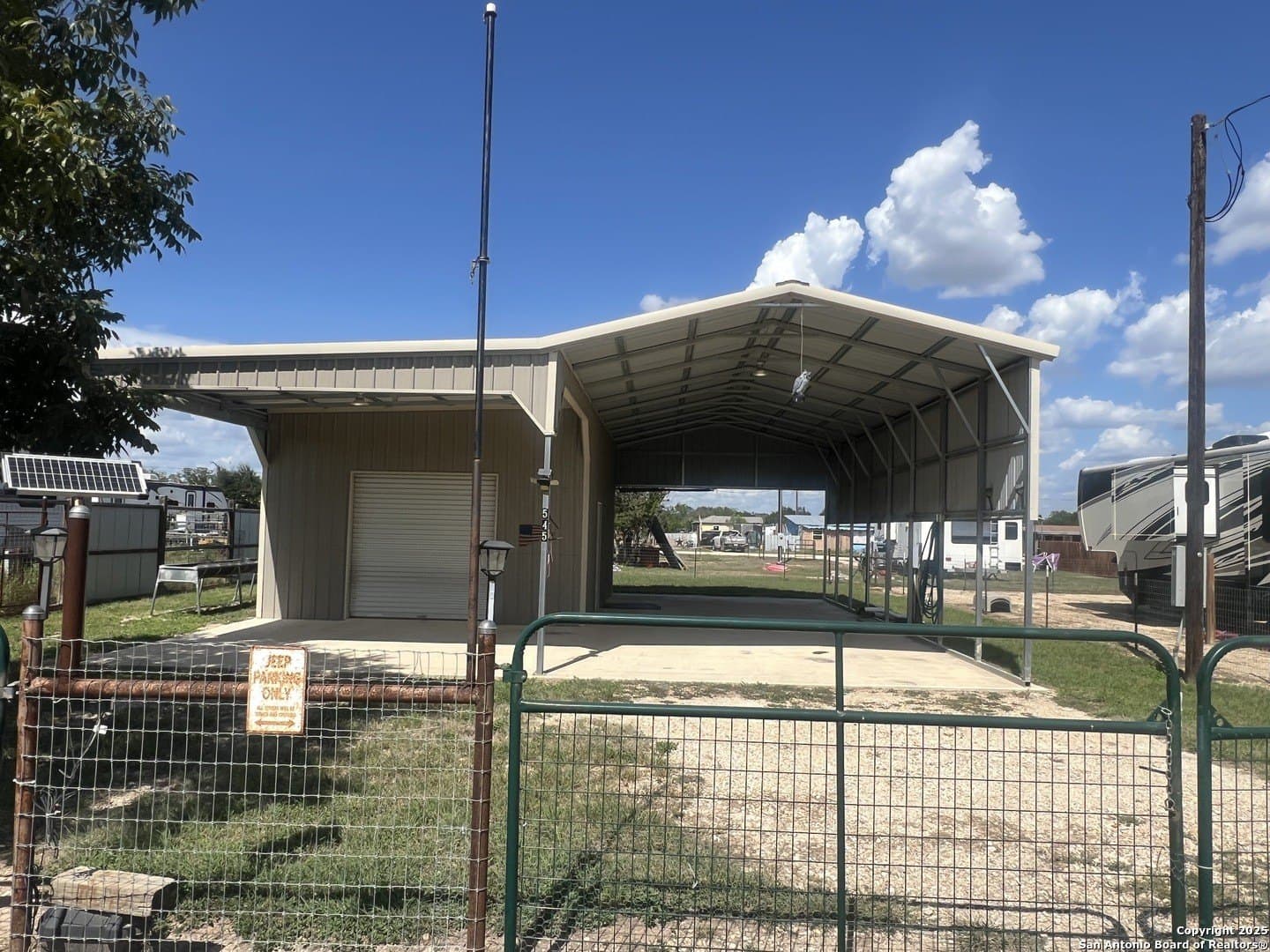 0.12 acres in Bandera County - photo 4