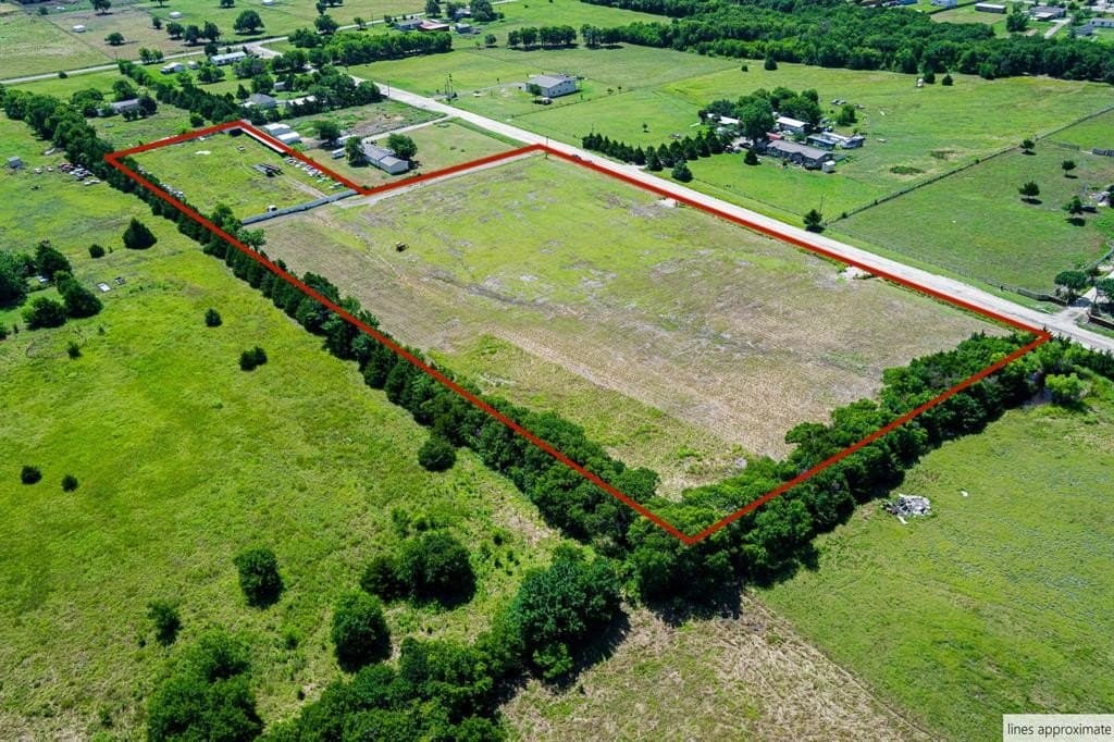 8.05 acres in Collin County gallery image 4