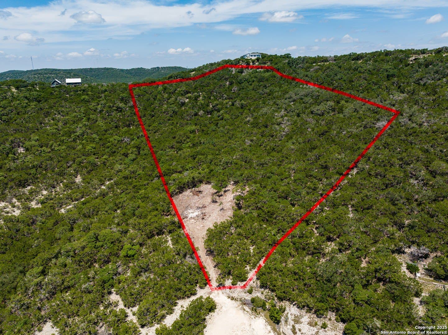9.7 acres in Bandera County gallery image 2
