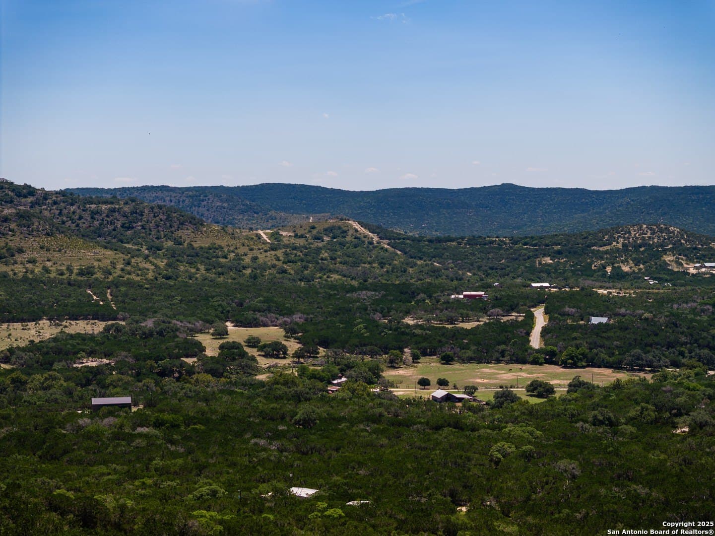 9.7 acres in Bandera County gallery image 4