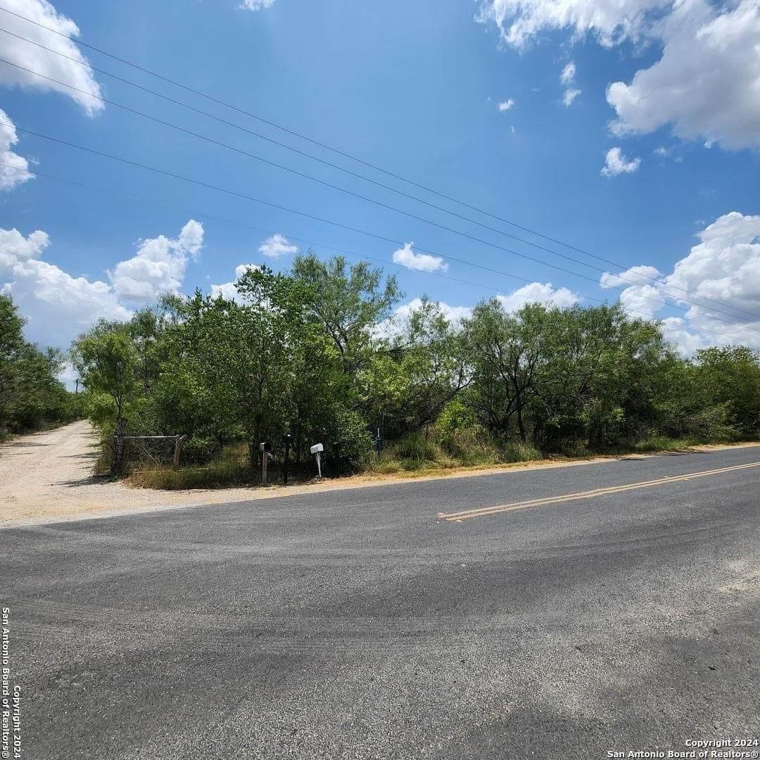 10 acres in Bexar County gallery image 3