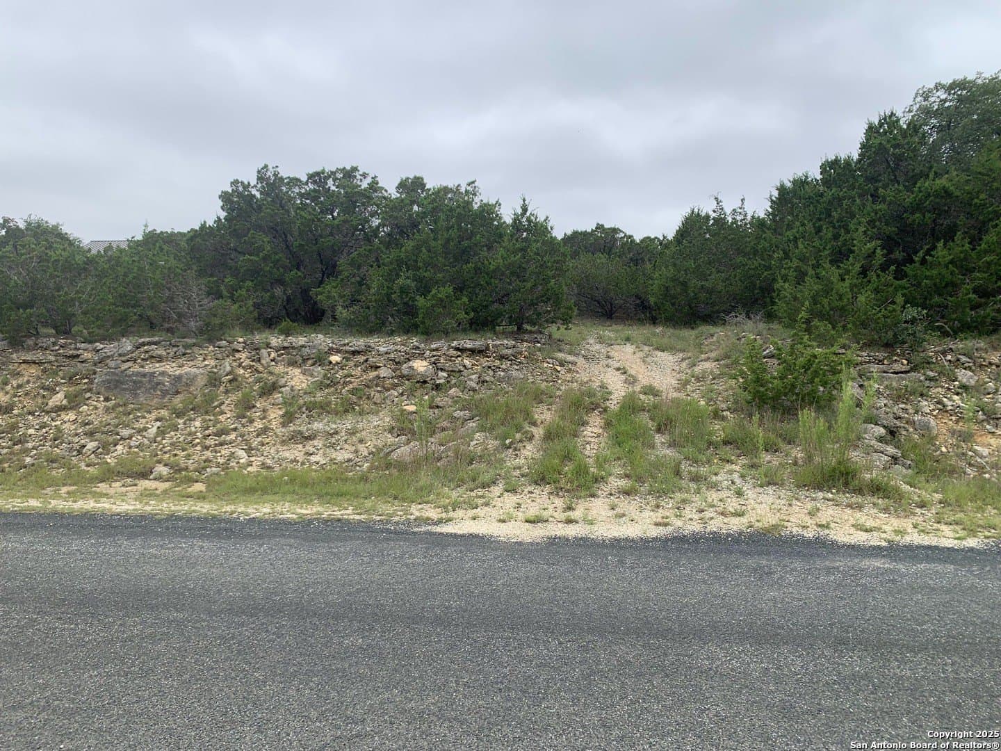 1.03 acres in Comal County gallery image 2