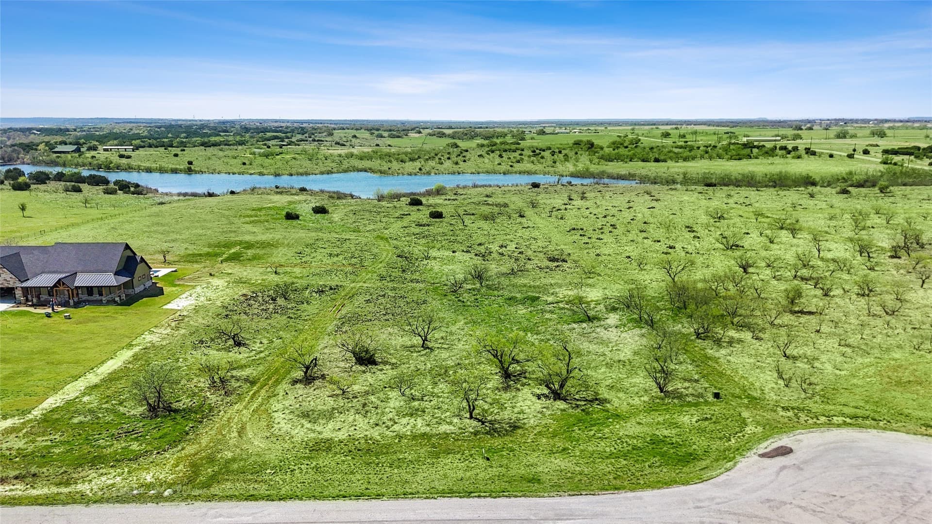3.98 acres in Parker County