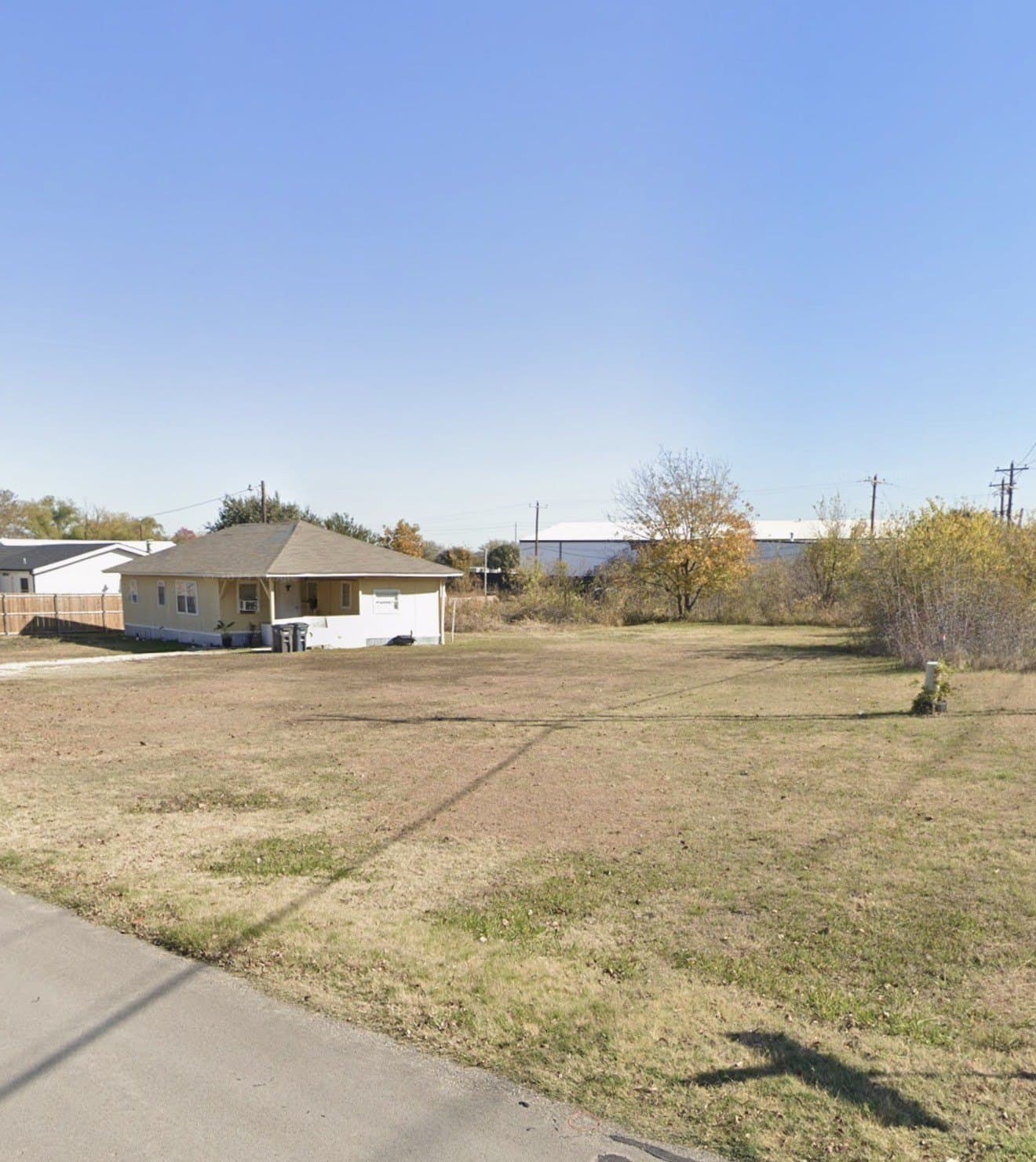 0.75 acres in Tarrant County - photo 2