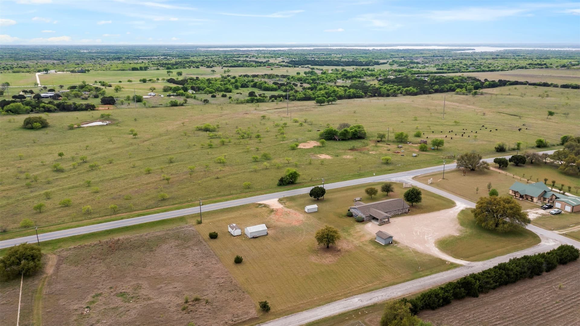 1 acres in Hill County gallery image 4
