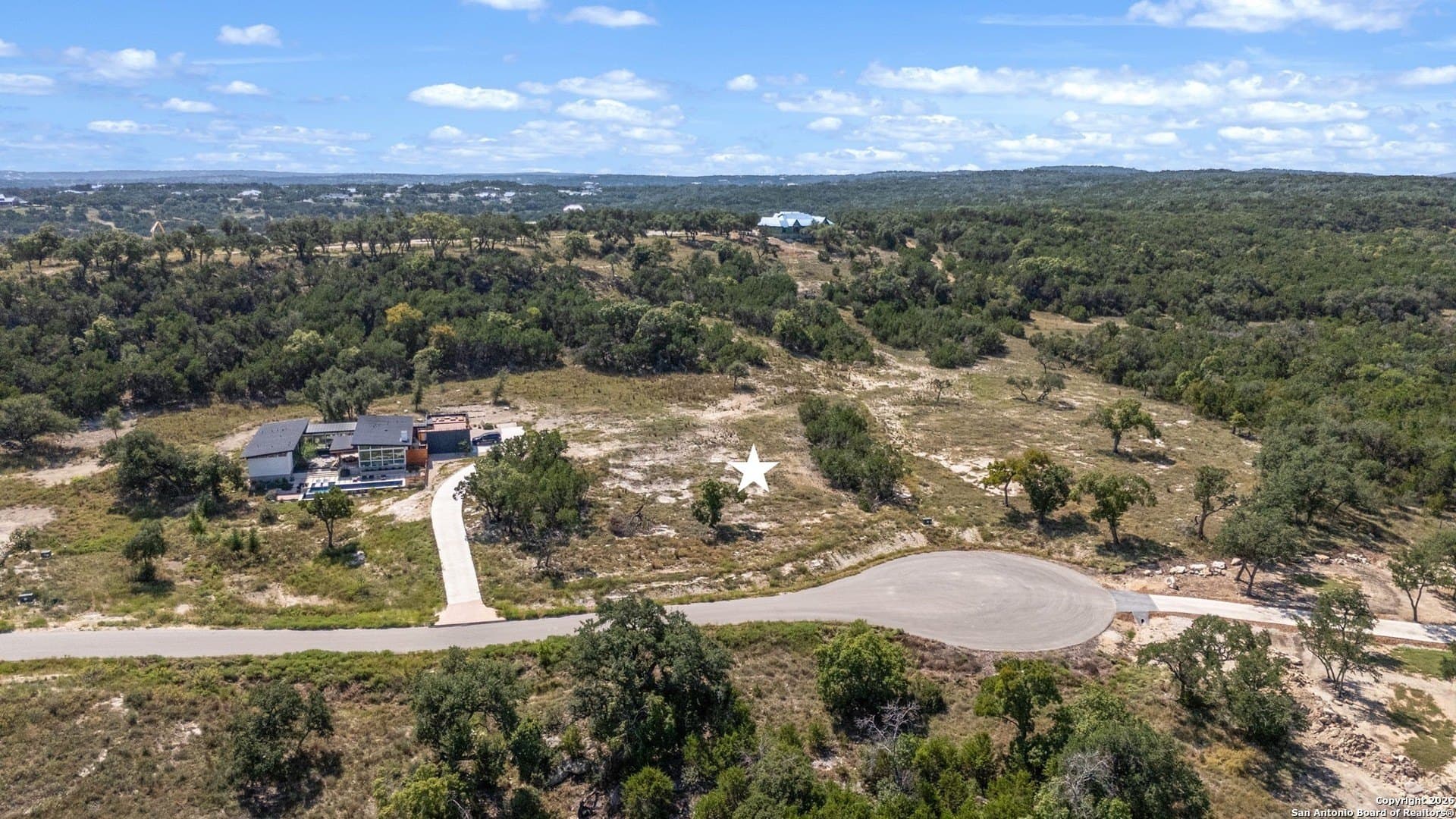 1.36 acres in Comal County gallery image 3