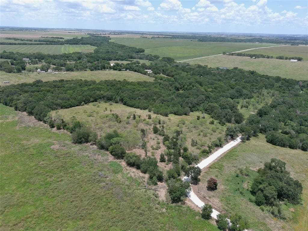20 acres in Hill County