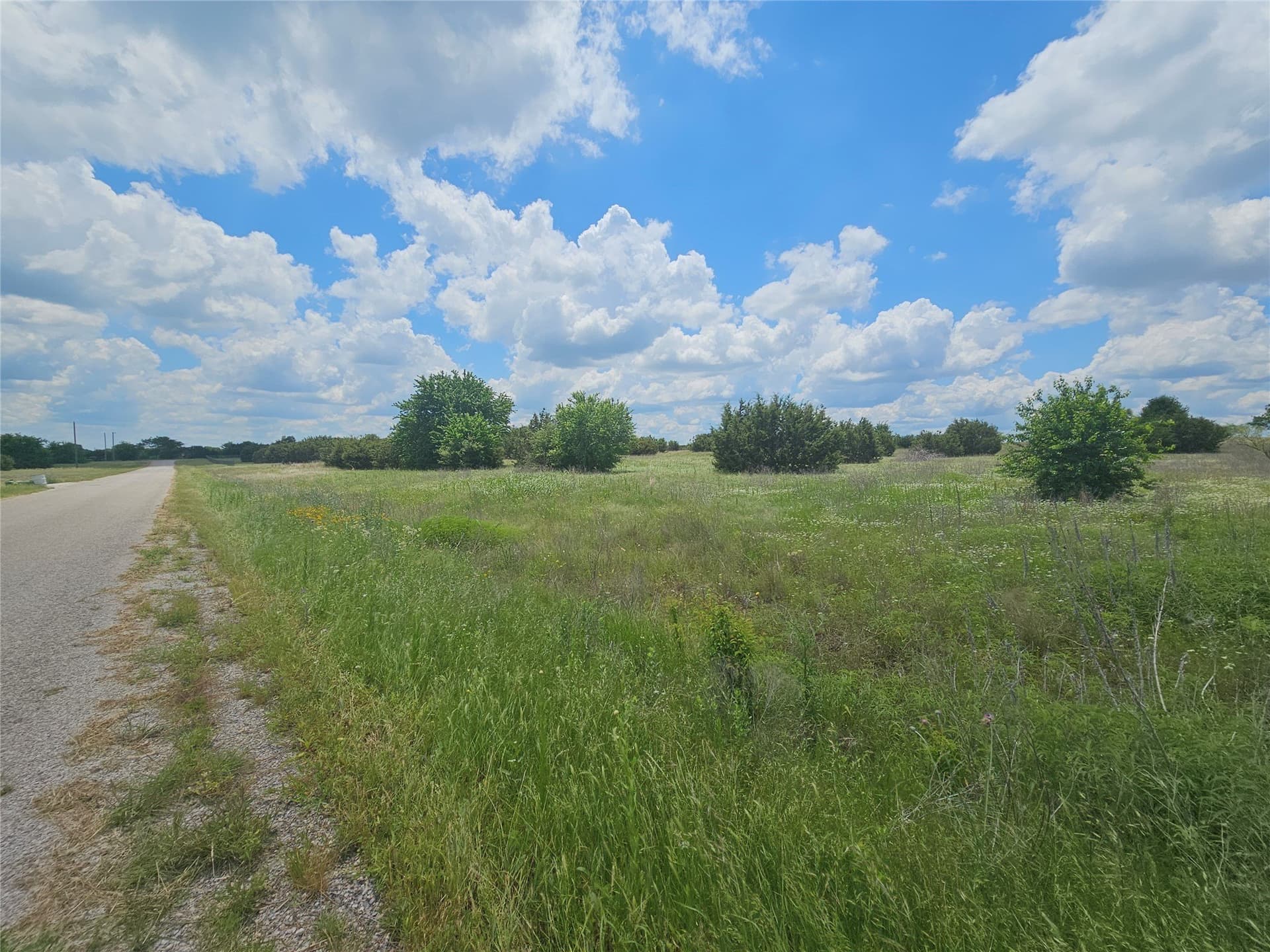 5 acres in Hill County gallery image 2