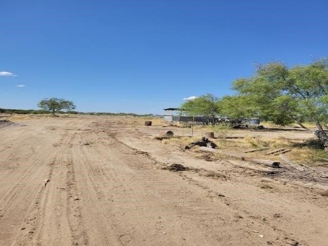 7.63 acres in Webb County gallery image 4