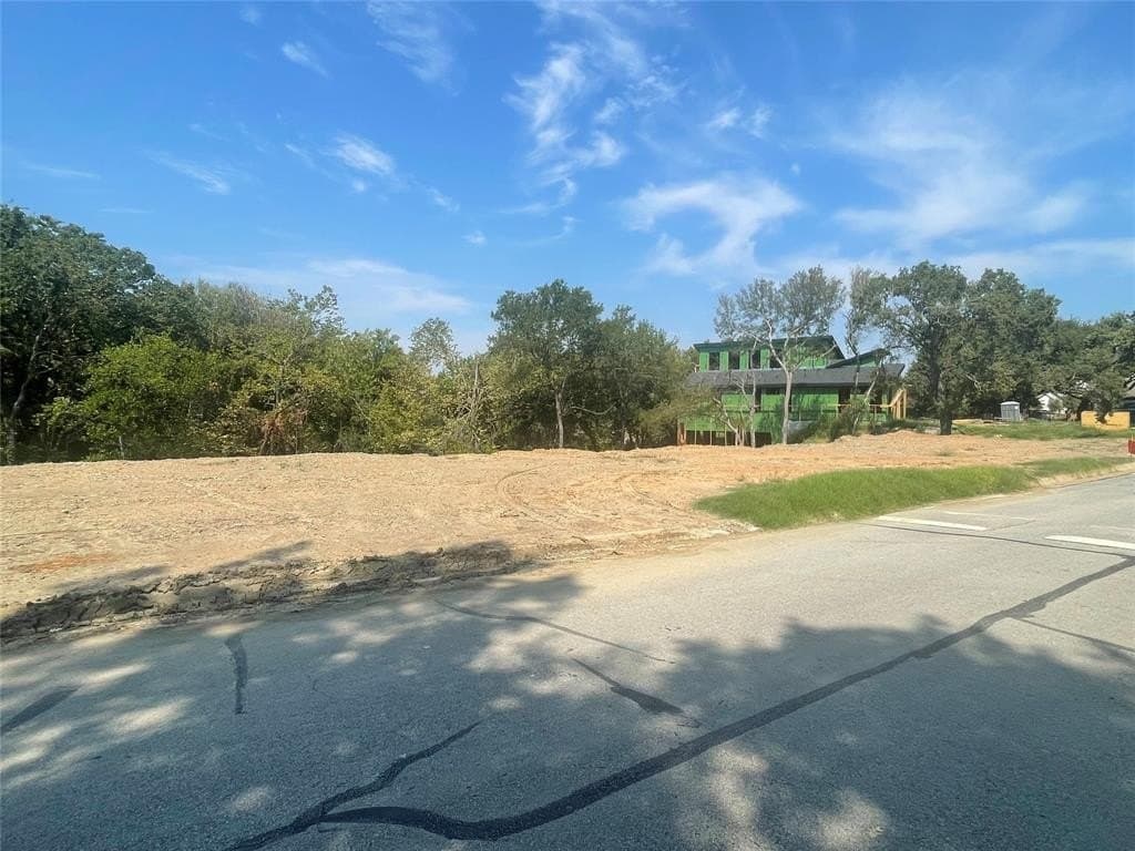 0.69 acres in Tarrant County gallery image 3