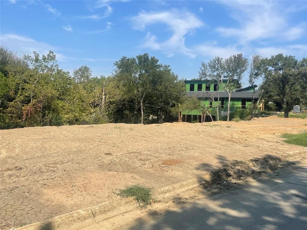 0.69 acres in Tarrant County