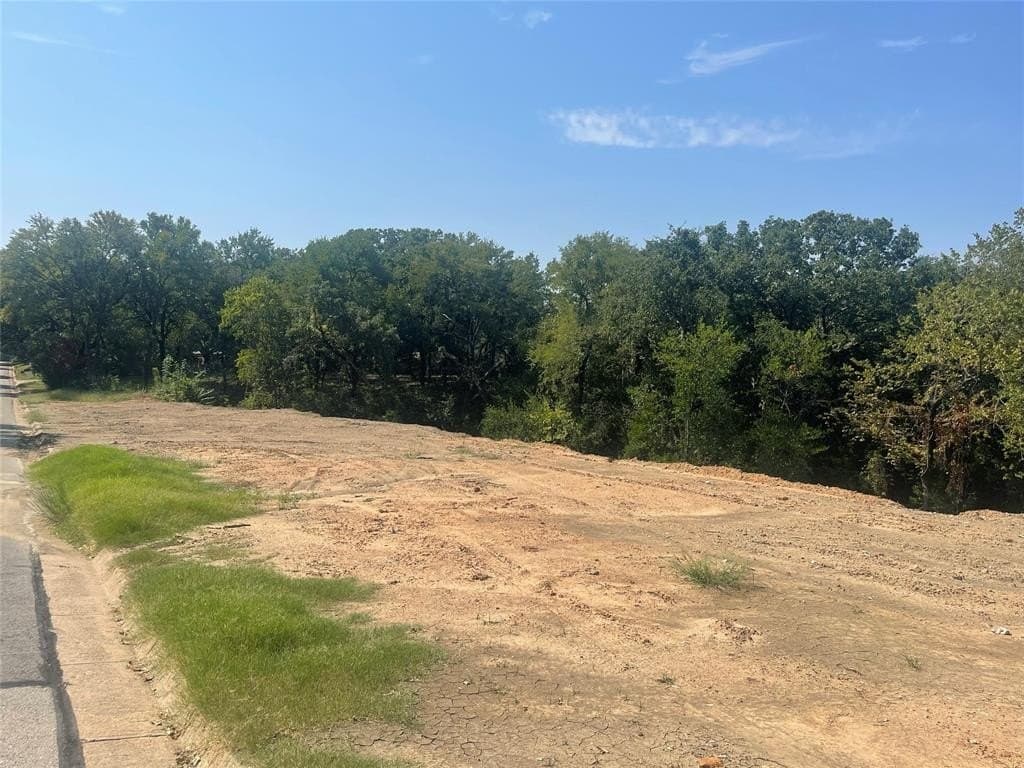 0.69 acres in Tarrant County featured view