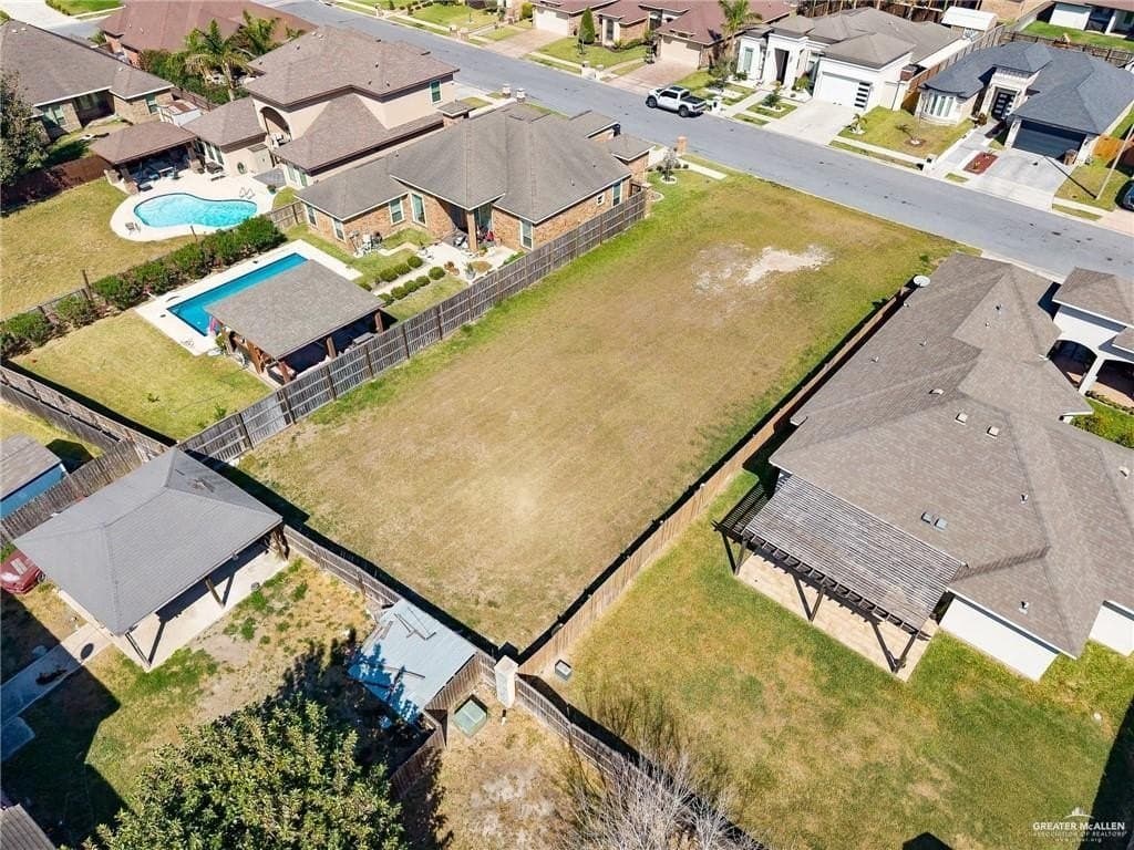 0.2 acres in Hidalgo County - photo 4