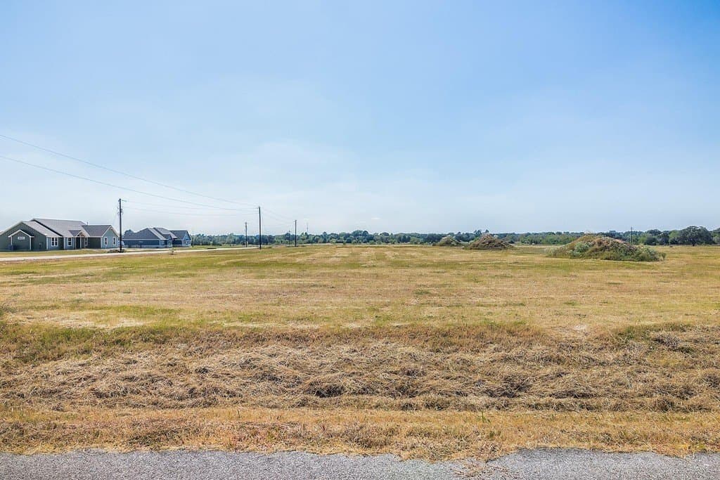 1.12 acres in Colorado County - photo 16