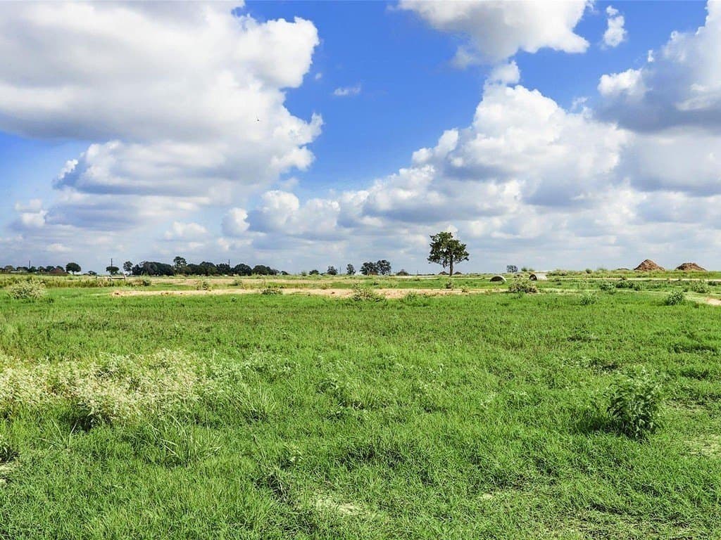 1.12 acres in Colorado County - photo 6