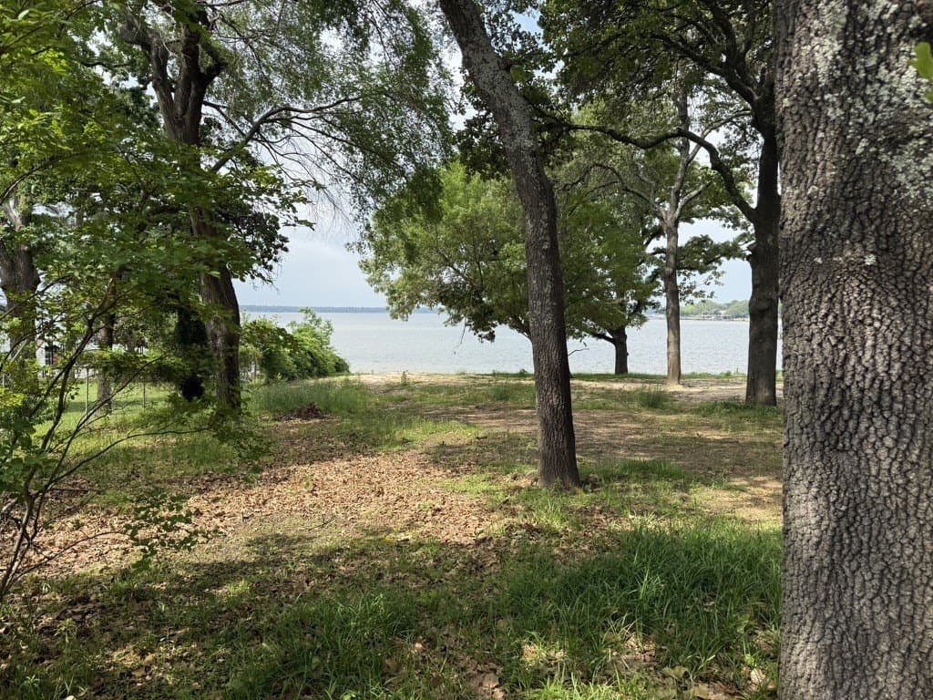 0.3 acres in Henderson County